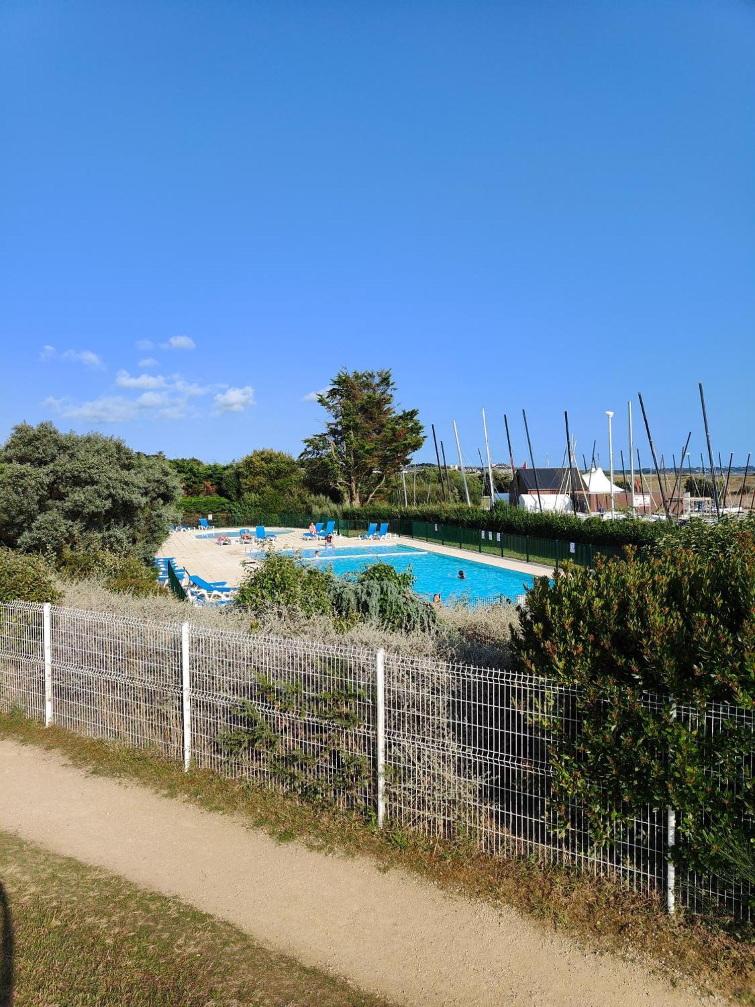 Location * Arzon
